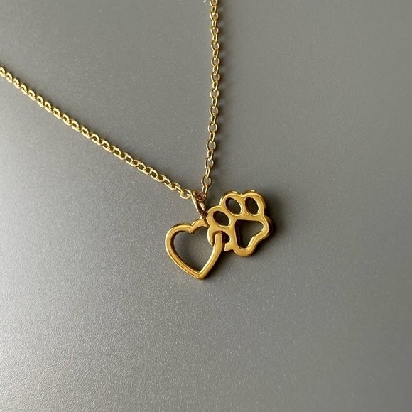 14k Gold Vermeil Interlocking Heart and Paw Necklace - Picture 3 of 10